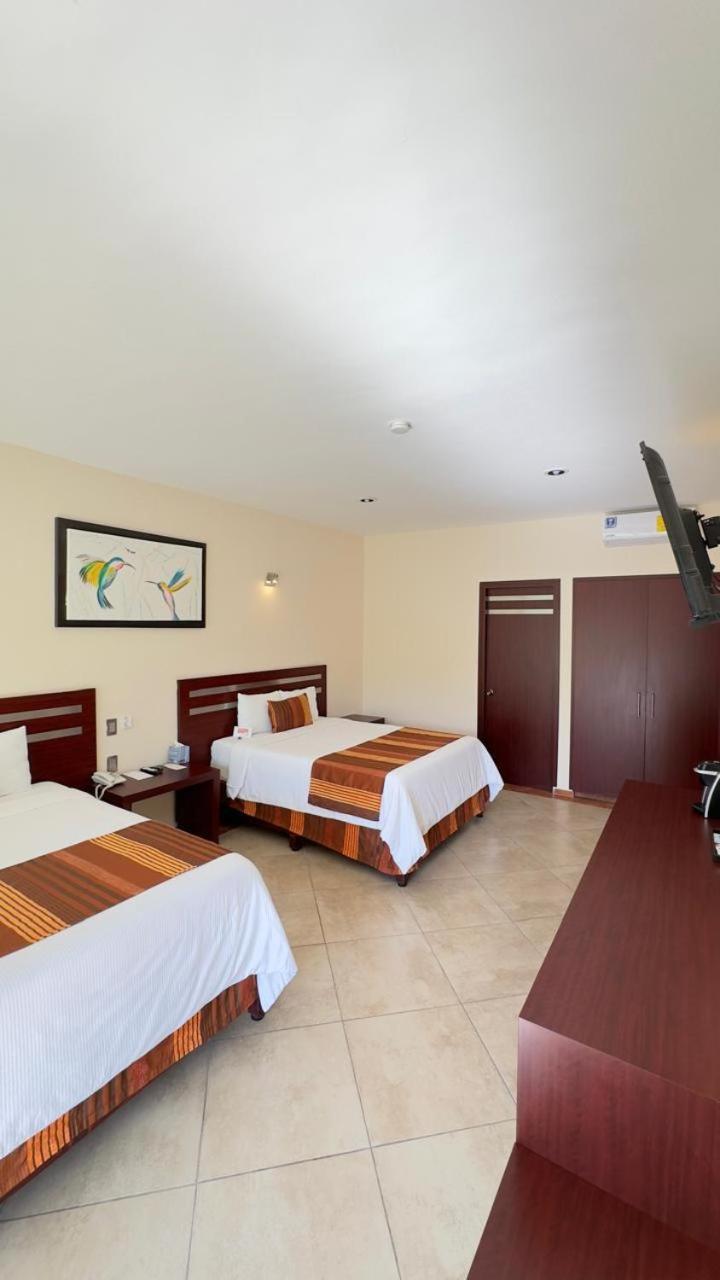 Hotel Quinta テキスキアパン エクステリア 写真